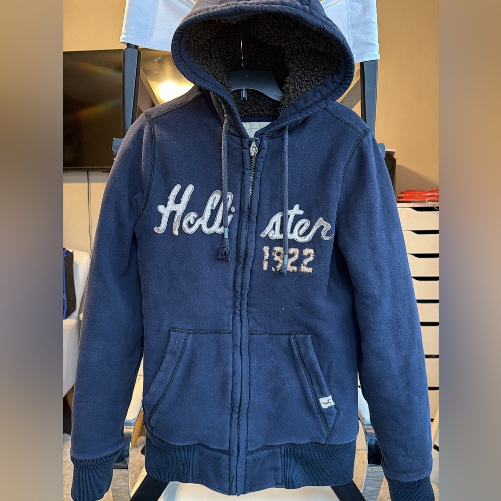Hollister Strands Point Navy fur lined zip up Large